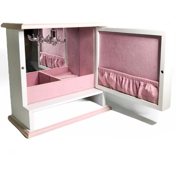 Floral Jewelry Box with Tulip Candles - Picture 3 of 7